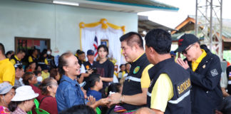 รมว.ธรรมนัส ลงพื้นที่ด่วนติดตามสถานการณ์อุทกภัยในพื้นที่จังหวัดจันทบุรีและตราด