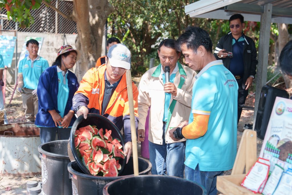 “สยามคูโบต้า” เปิดตัว “โรงเรียนดินและปุ๋ย” จังหวัดอุดรธานี ดึงหมอดินอาสาร่วมพลิกฟื้นผืนดิน ถ่ายทอดความรู้ให้เกษตรกร ต่อยอดสู่การทำเกษตรยั่งยืน