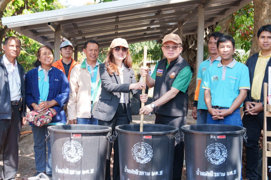 “สยามคูโบต้า” เปิดตัว “โรงเรียนดินและปุ๋ย” จังหวัดอุดรธานี ดึงหมอดินอาสาร่วมพลิกฟื้นผืนดิน ถ่ายทอดความรู้ให้เกษตรกร ต่อยอดสู่การทำเกษตรยั่งยืน